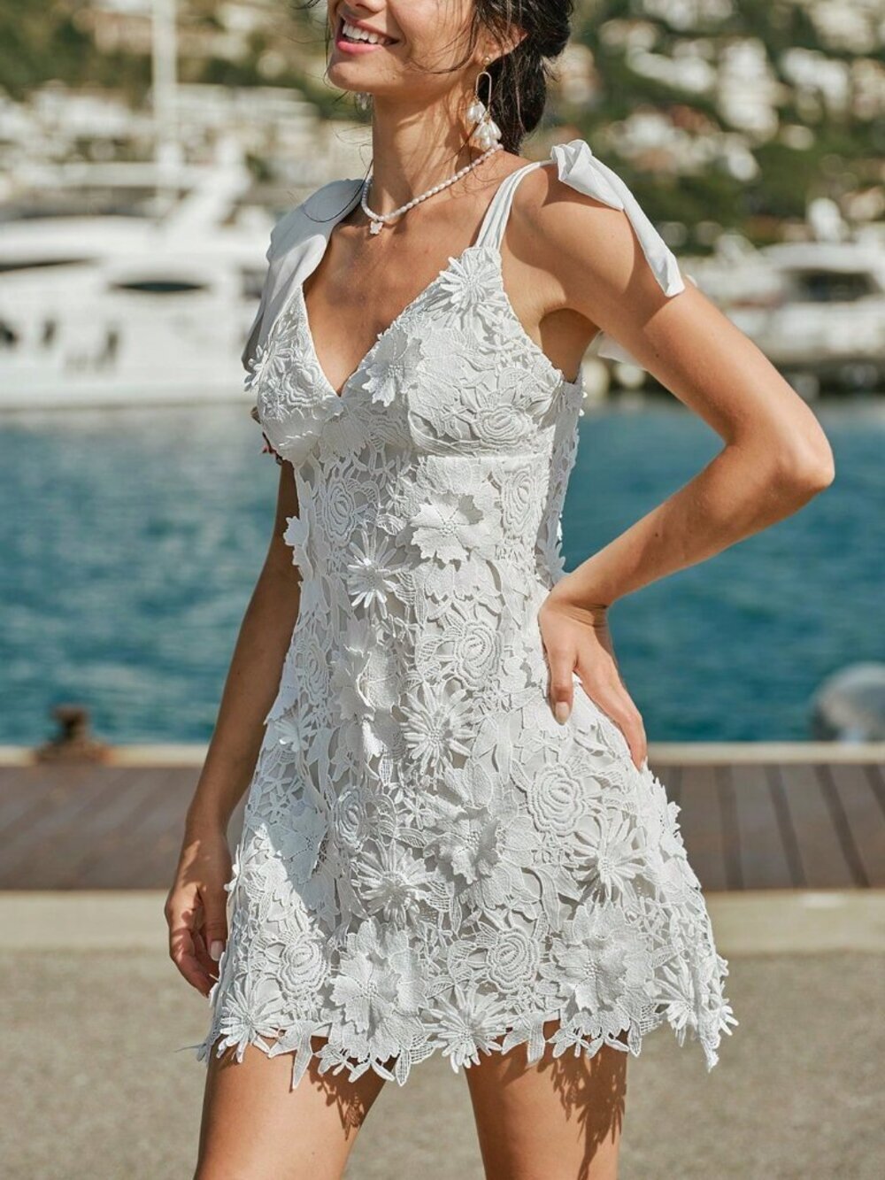 White Elegant Floral Embroidered Lace Women's Mini Dress - Picture 6 of 7